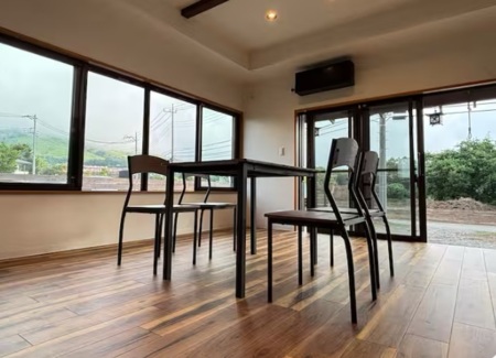 寝室（2段ベッド×3台）